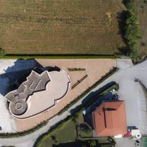 fotografia aerea con drone per hotel Hotel-Hermitage_Polla_Hotel-photographer-marcovitalefotografo.com-0123